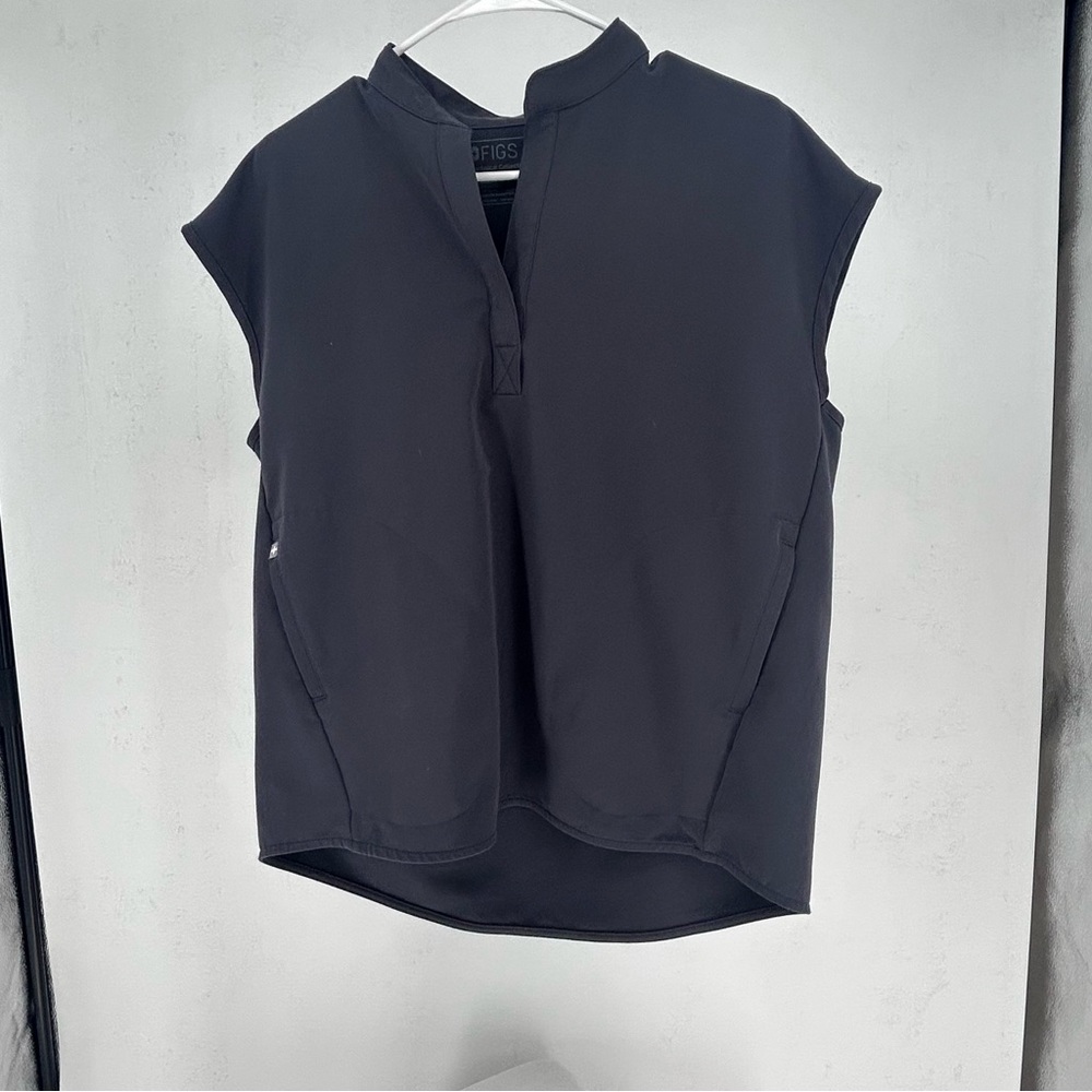 Figs Charcoal Rafaela Top, Small